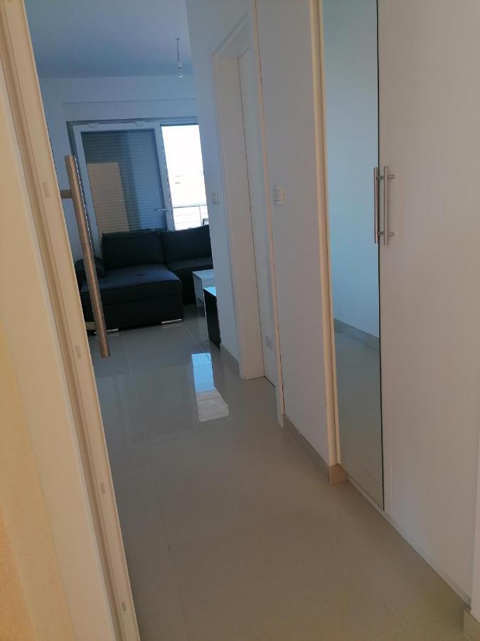 Appartamento Apartman Ema Kaštela Esterno foto